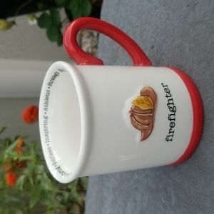 Papel Giftware 2006 Firefighter 14oz Coffee/tea Mug tag came off but have it